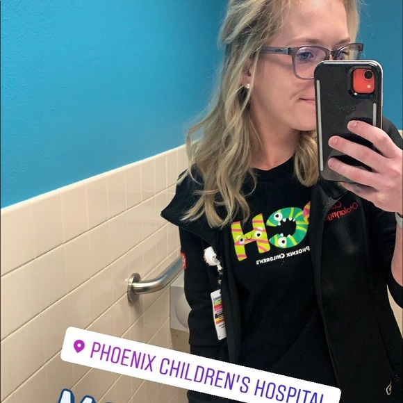 Meet your Posher, Cassie - Picture 5 of 6